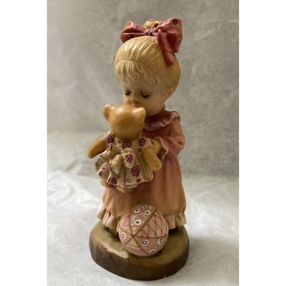 Wood Carving ANRI Wake-up Kiss Girl & Toys Figurine Signed Sarah Kay Teddy Vtg - Picture 6 of 12